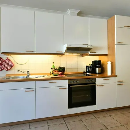 Apartment Modern Near Seabeach Goehren (Ruegen)